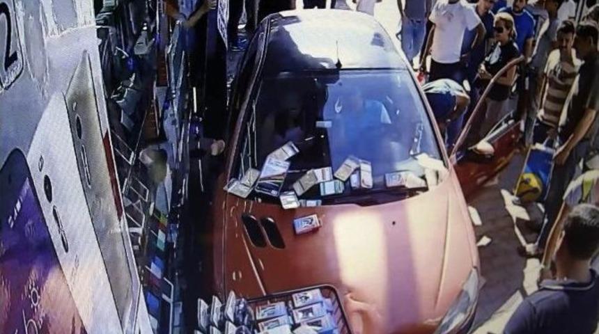 Ters Y&ouml;nde Fren Yerine Gaza Basınca İşyerine Daldı