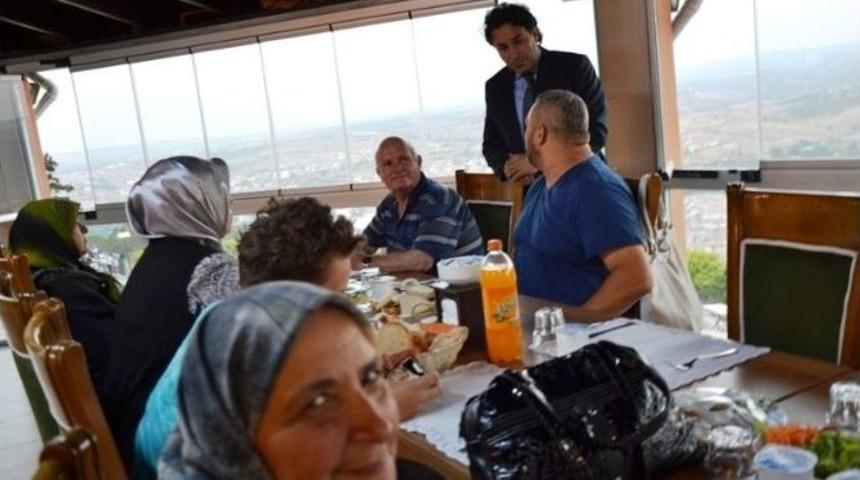 Kaymakam G&ouml;rg&uuml;l&uuml;arslan&rsquo;dan Şehit Ve Gazi Ailelerine İftar Yemeği