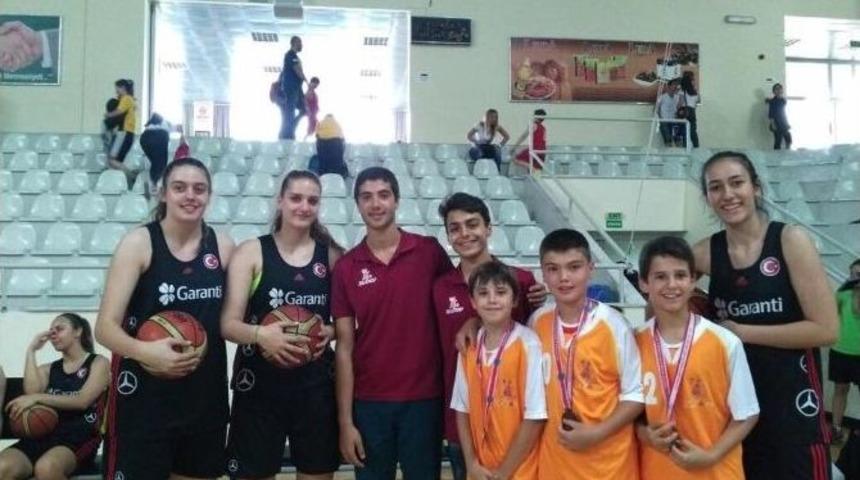 Play Off Spor Kul&uuml;p &Ccedil;anakkale İl Genelinde &Uuml;&ccedil;&uuml;nc&uuml; Oldu