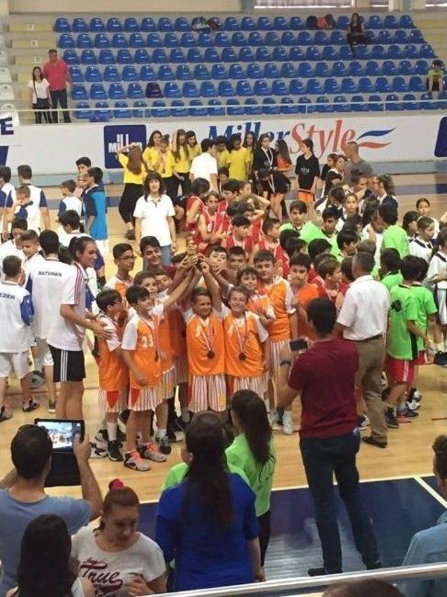 Play Off Spor Kulüp Çanakkale İl Genelinde Üçüncü Oldu