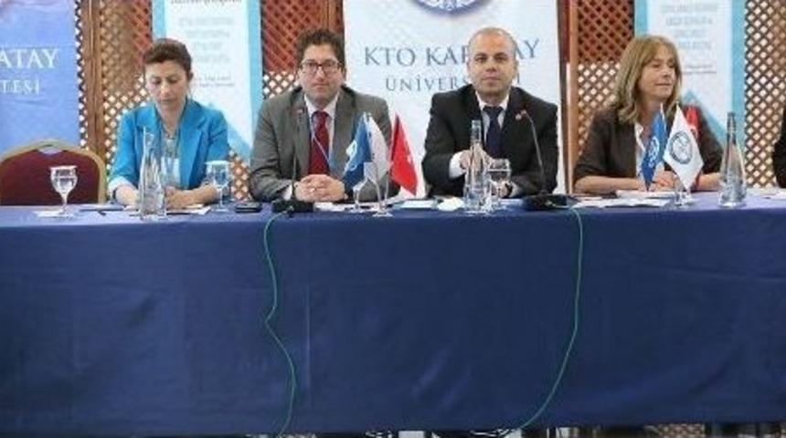 Kto Karatay&rsquo;da Vı. Sosyal Hizmet Eğitimi &Ccedil;alıştayı