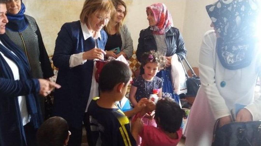 Ak Kadınlar İftarda Vatandaşlar Buluyor