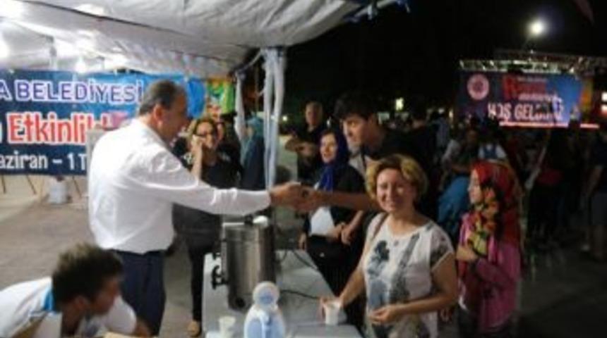 Belediye Meydanında İll&uuml;zyon G&ouml;sterisi