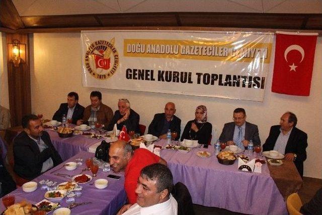 Dagc Başkanı Özsoy, Güven Tazeledi