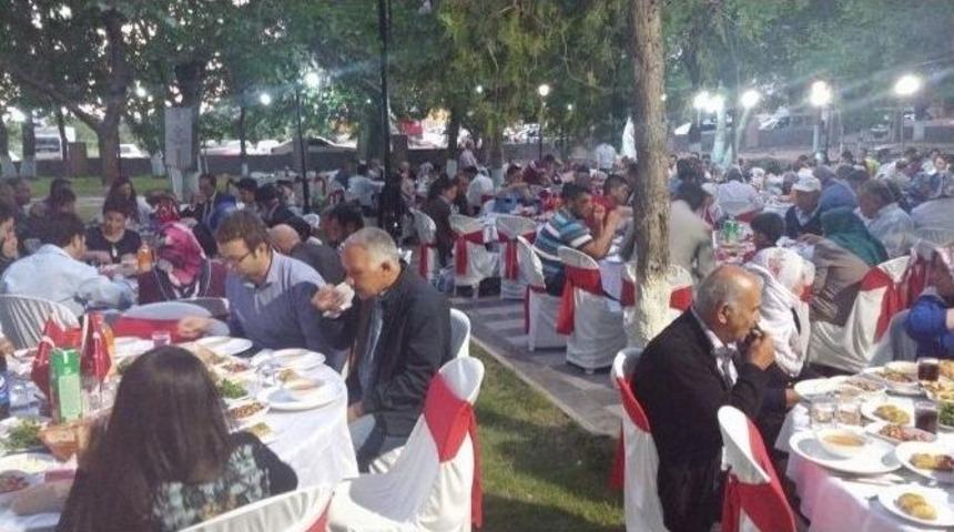 Develi Kaymakamı Duru, Şehit Aileleri İle İftarda Buluştu