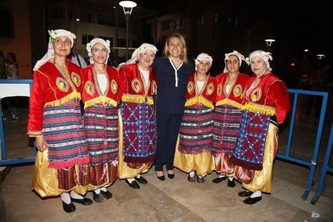 Urla Belediye Konservatuvarı &rsquo;yaza Merhaba&rsquo; Dedi