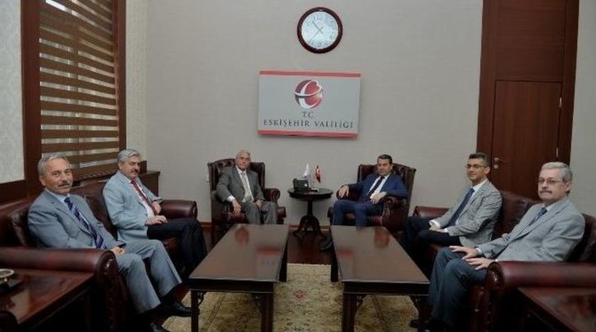 Rekt&ouml;r G&uuml;ndoğan Ve Rekt&ouml;r G&ouml;nen&rsquo;den Vali &Ccedil;elik&rsquo;e &rdquo;hayırlı Olsun&rdquo; Ziyareti