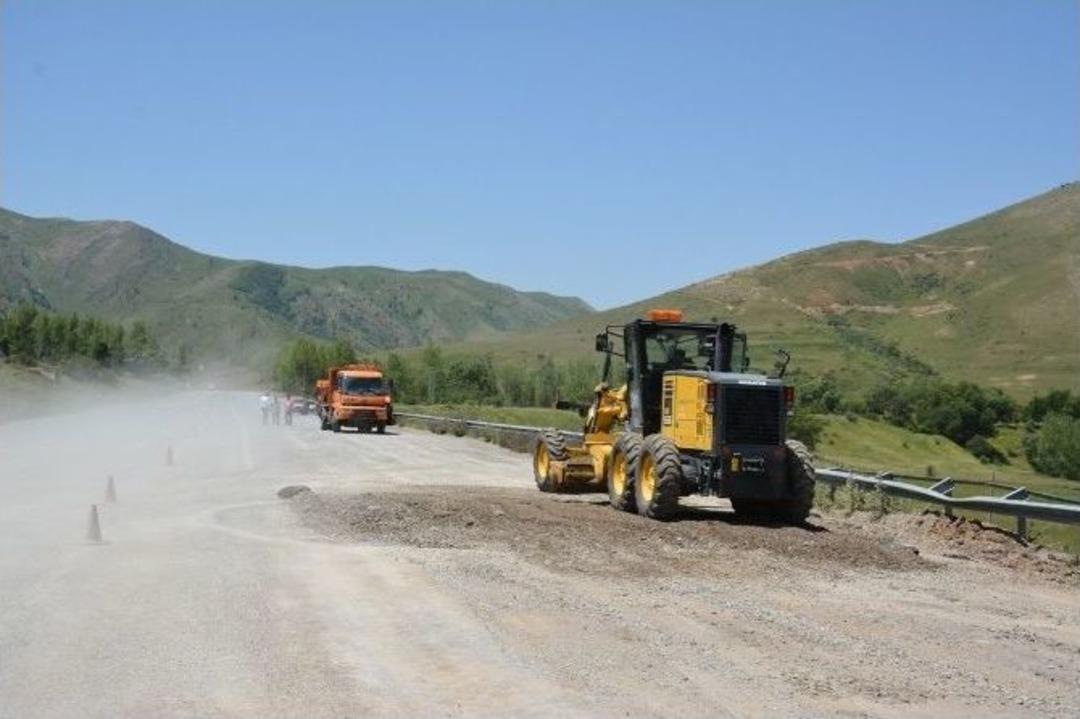 Tatvan - Van Karayolunda 1 Ton Patlayıcı İmha Edildi