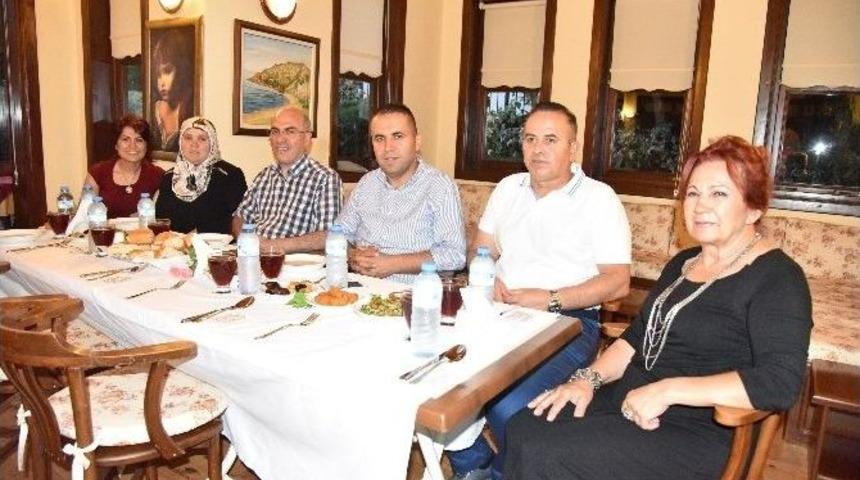 Tevfik Hoca Alanya Evi M&uuml;davimleri İftarda Buluştu