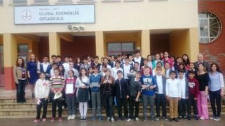 &Ouml;ğrenciler, 800 Kilo Elektronik Atık Topladı