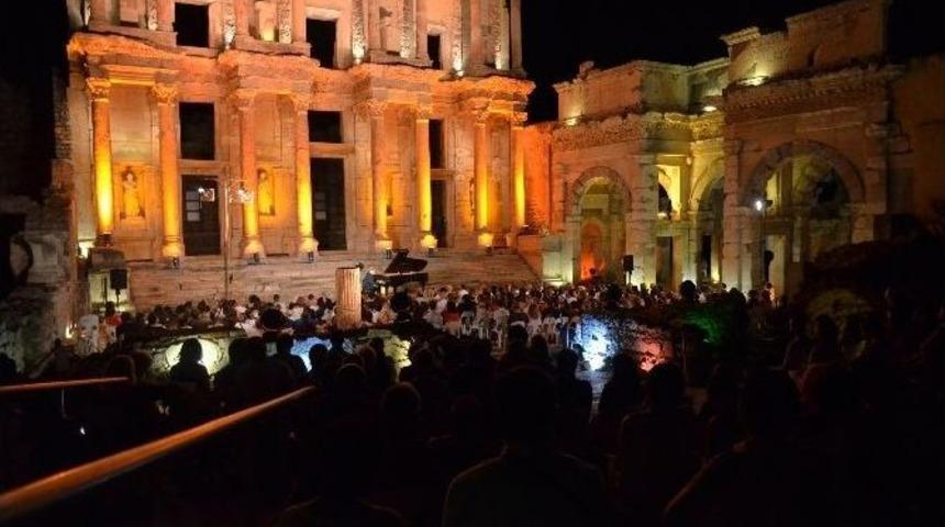 Polonya’nın Genç Umudundan Etkileyici Konser