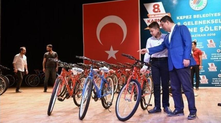 140 Okul Birincisine Bisiklet