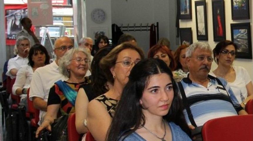 Kırmızı Sandalye Bu Ay Meliha Yıldırım&rsquo;ı Ağırladı