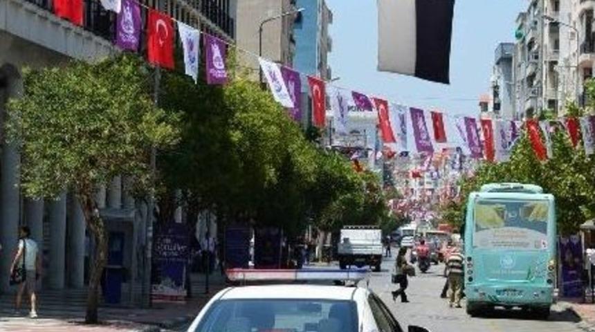 S&uuml;r&uuml;c&uuml;lere Emniyetten Pankartlı Uyarı