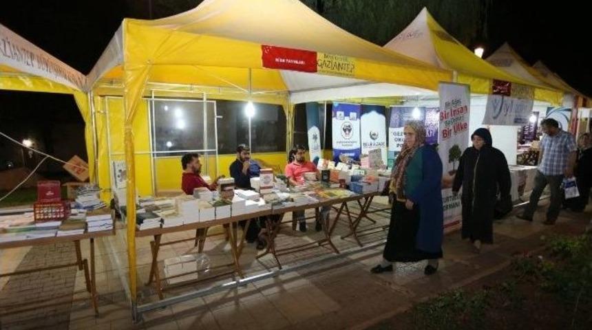 Gaziantep’te Gönüllü Kuruluşlarla Yazar Buluşmaları Başladı
