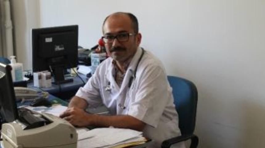 Uzmanlar Şemsiyesiz Dışarı Çıkılmaması Konusunda Uyardı