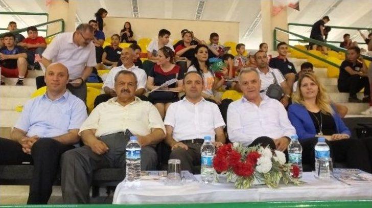 Burhaniye’de Halter Minikler Türkiye Şampiyonası Yapıldı G4