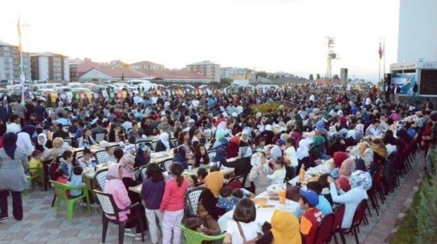 Hdp Eş Genel Başkanı Demirtaş: "dokunulmazlıkları Neye Dayanarak Kaldırdılar"