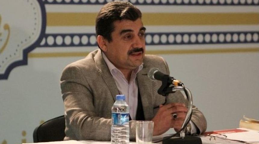 Akademisyen G&ouml;ktaş Edebiyatımızda Ramazan&rsquo;ı Anlattı