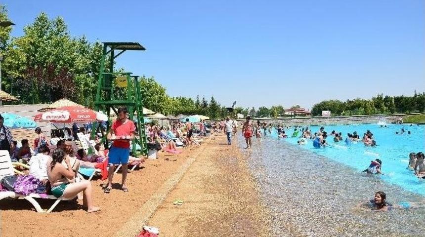 Bozkırın Ortasındaki Deniz A&ccedil;ılıyor