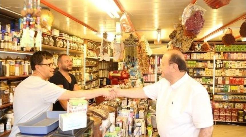 Başkan &Ouml;zakcan, Sorunları Yerinde Dinliyor