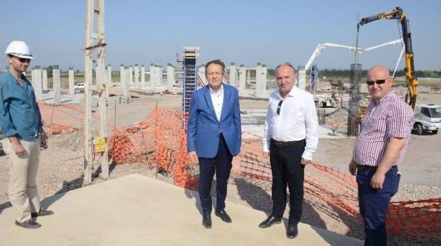 Başkan Uğur, B&uuml;y&uuml;kşehir Yatırımlarını İnceledi