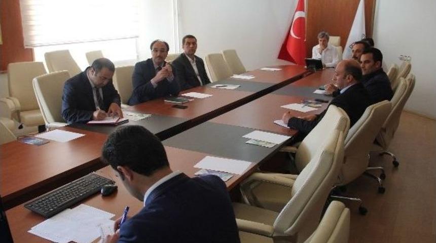 Bitlis&rsquo;te &Uuml;niversite Sanayi İşbirliği Toplantısı Yapıldı