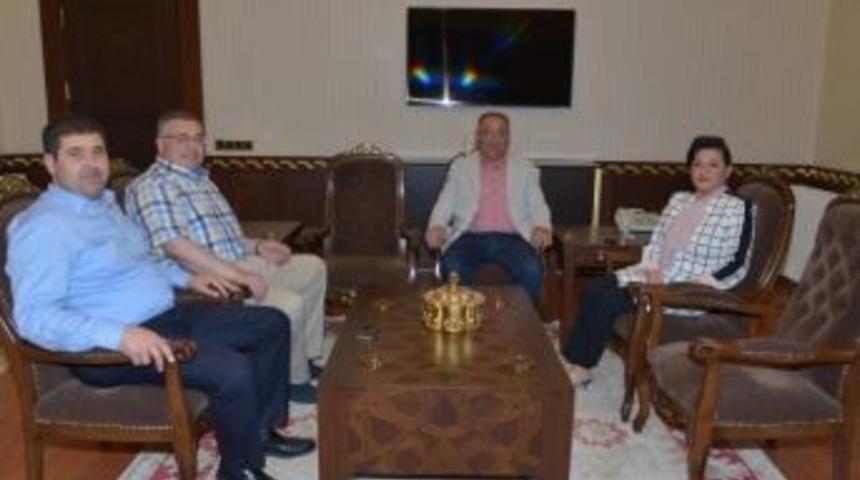Belediye Başkanlarından Kırklareli Valisi Civelek&rsquo;e Ziyaret
