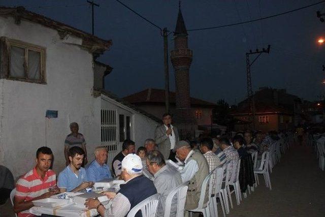 Pazaryeri’nde Birliğin Simgesi Mahalle İftarları Devam Ediyor