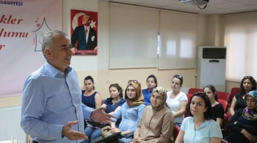 Anne Adayları Sertifakalarını Aldı