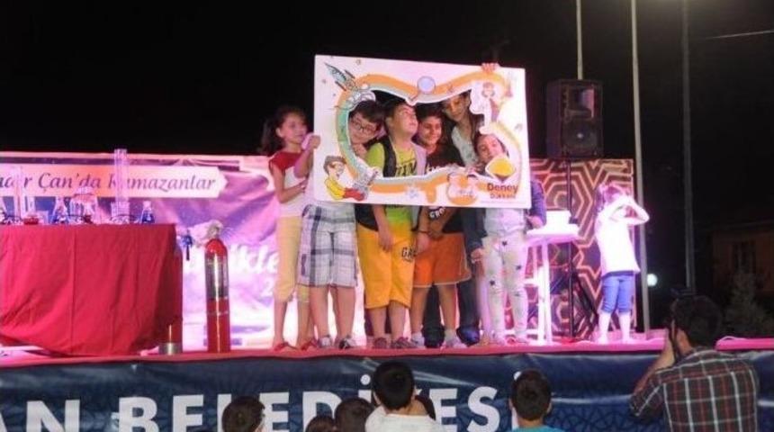 Çanlı Çocuklar Deney Dükkanı Bilim Gösterileriyle Eğlendiler