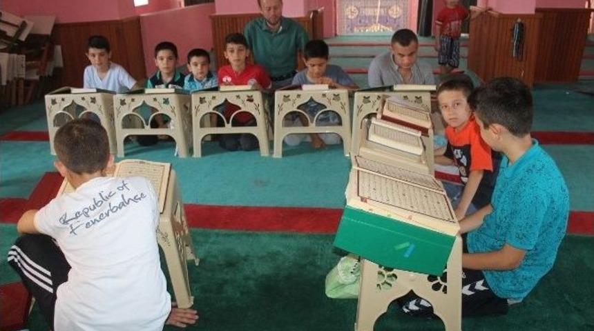 Camiler Çocuk Sesleri İle Şenlendi