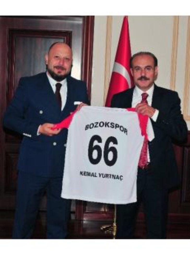 Yozgat Valisi Kemal Yurtnaç’tan Spora Destek