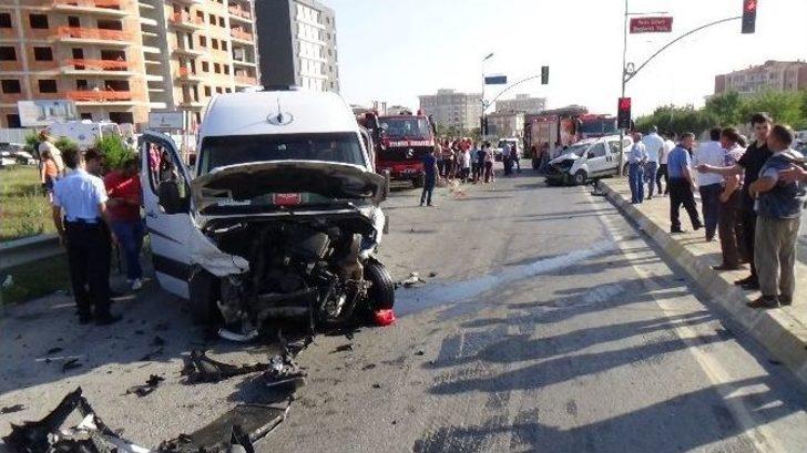 Silivri’de Trafik Kazası: 3 Yaralı G3