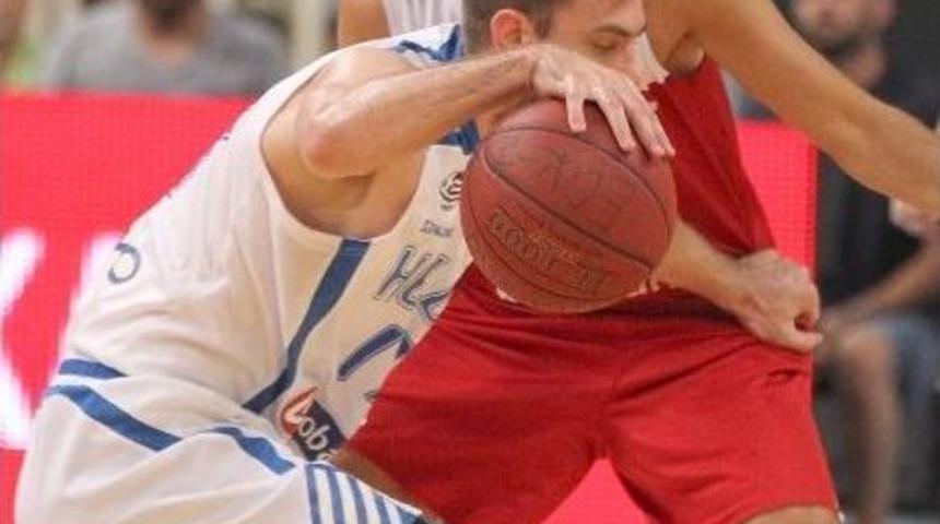 12 Dev Adam, Yunanistan&rsquo;a Farklı Mağlup Oldu