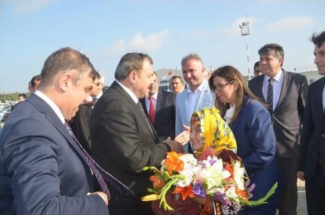 Bakan Eroğlu Sinop&rsquo;ta 12 Tesisin A&ccedil;ılışını Yaptı