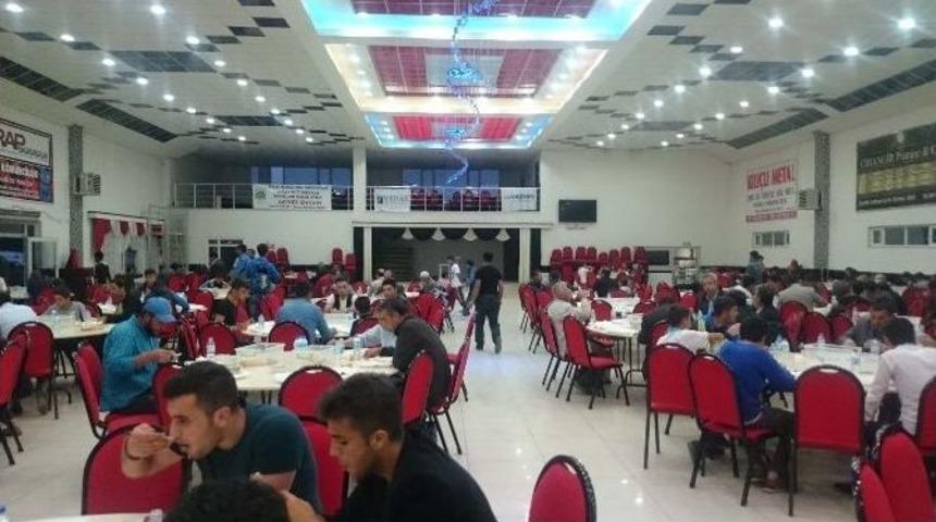 Vedaş Ve Vepsaş, Tatvan&rsquo;da Vatandaşa İftar Verdi