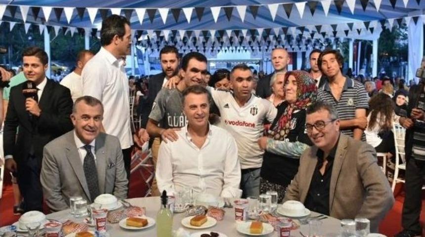 Beşiktaş, Semtte İftar Yemeği D&uuml;zenledi
