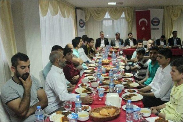 Cizre’de Terör Mağduru Aileler Kardeşlik İftarında Buluştu