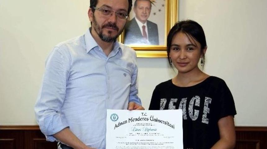 Yerkyejan Sağidolda, Ad&uuml;&rsquo;n&uuml;n İlk Moğol Mezunu Oldu