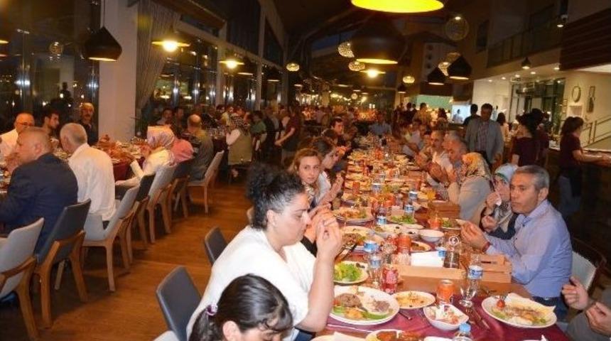 Kaymakam Yapıcı&rsquo;dan Şehit Ve Gazi Ailelerine İftar