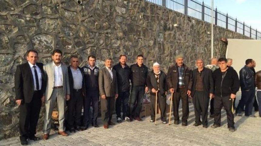 K&uuml;res&uuml;nni Derneğinden Ahıskalılara Gıda Yardımı