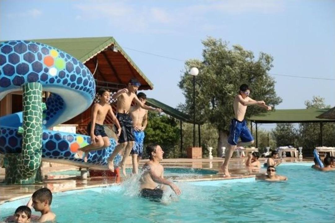 &Ouml;ğrenciler Yaz Kampında Tatile Doyacak