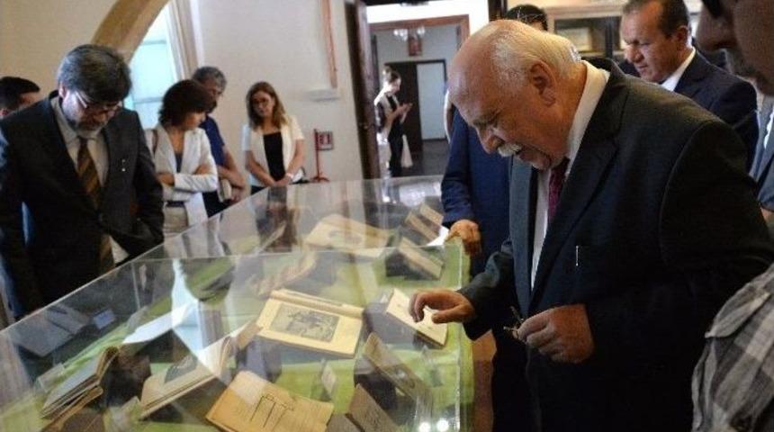 Nabi Avcı, Ka&uuml; Osmanlı K&uuml;t&uuml;phanesini Ziyaret Etti