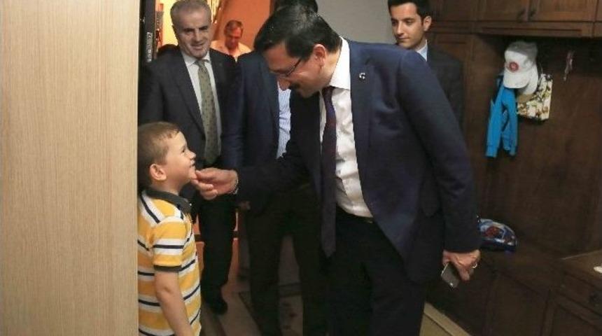 S&uuml;rpriz Ziyarette Keyifli Anlar Yaşandı