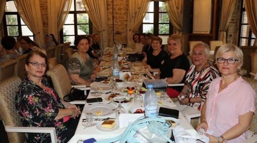 G&uuml;zg&uuml;l&uuml;, G&uuml;&ccedil;s&uuml;zlere Yardım Vakfı&rsquo;nın İftarına Katıldı