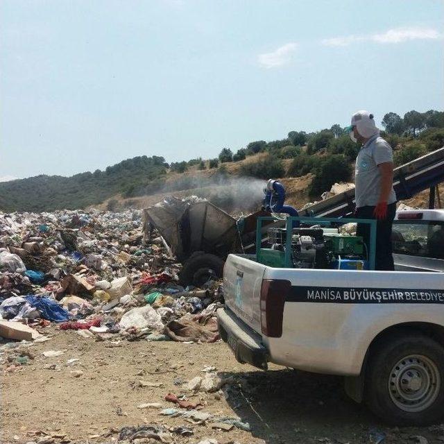 Sarıgöl’de İlaçlama Çalışmaları Devam Ediyor