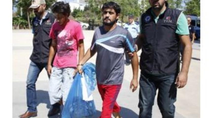 Antalya&rsquo;da Daeş Operasyonu: 6 G&ouml;zaltı