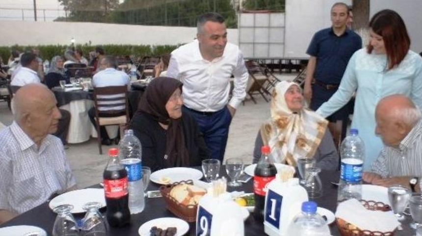 Şehit Yakınları,gaziler Ve Engellilere İftar Yemeği