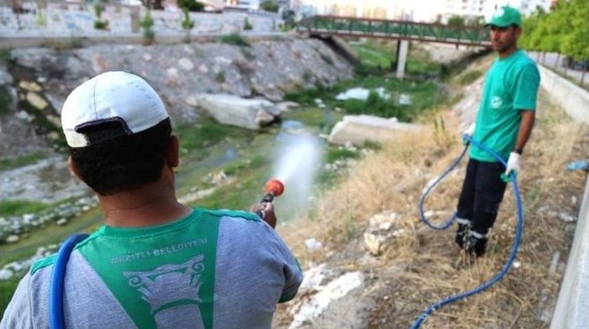 Mezitli Belediyesi, Derelerde Islah &Ccedil;alışmasını S&uuml;rd&uuml;r&uuml;yor